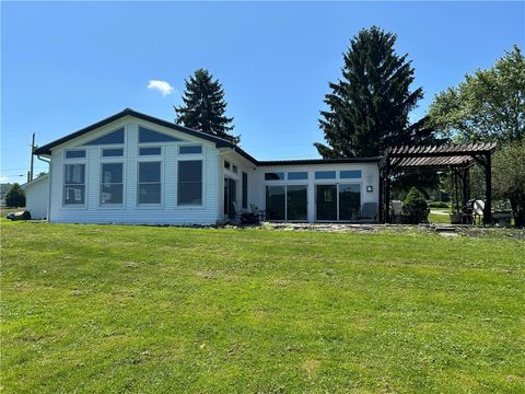 17 Sunrise Lane Lawrenceville PA 16929