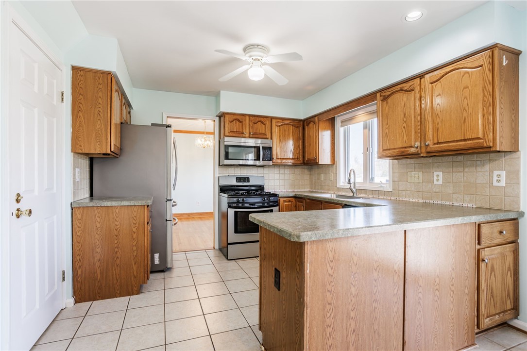 162 Chelsea Meadows Drive, Henrietta, New York image 14