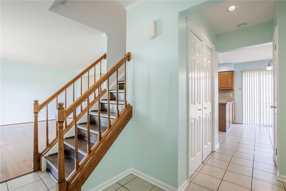 162 Chelsea Meadows Drive, Henrietta, New York image 6