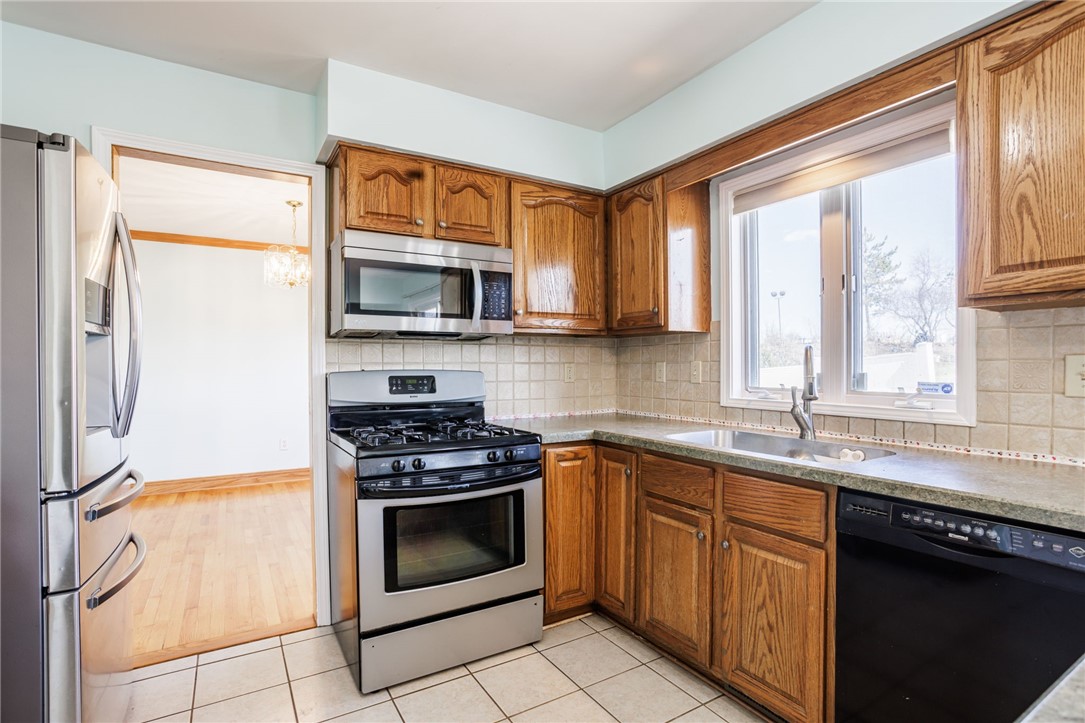 162 Chelsea Meadows Drive, Henrietta, New York image 16