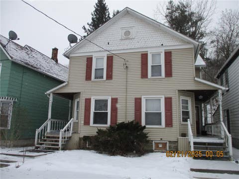 Photo for 274 E 3rd Street E 272