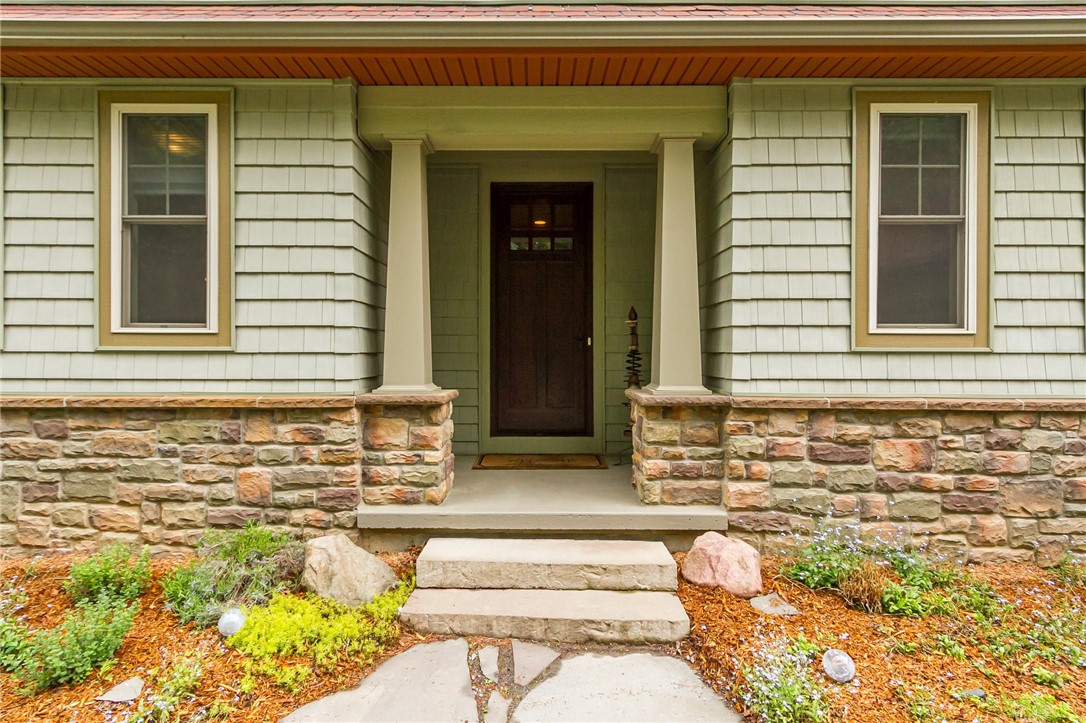 1537 Cranberry Pond