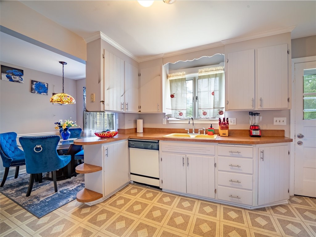 69 Seaford Drive, Irondequoit, New York image 11