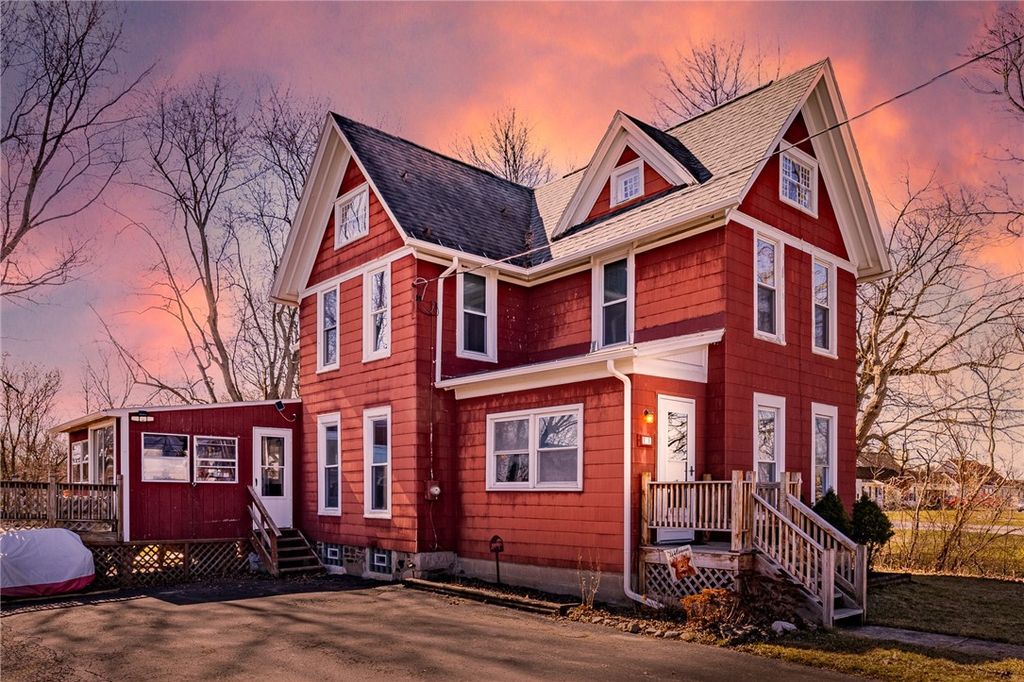 Photo of 11 Hunter Street, Bergen, NY 14416 (MLS # R1665961)