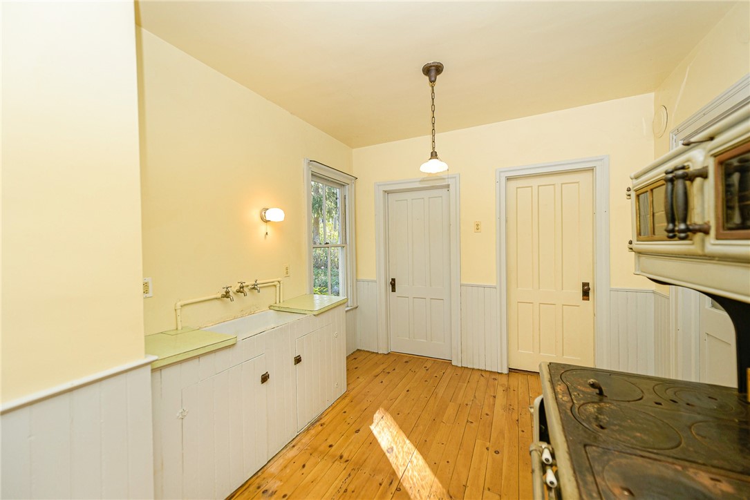 17 W Main Street, Manchester, New York image 10