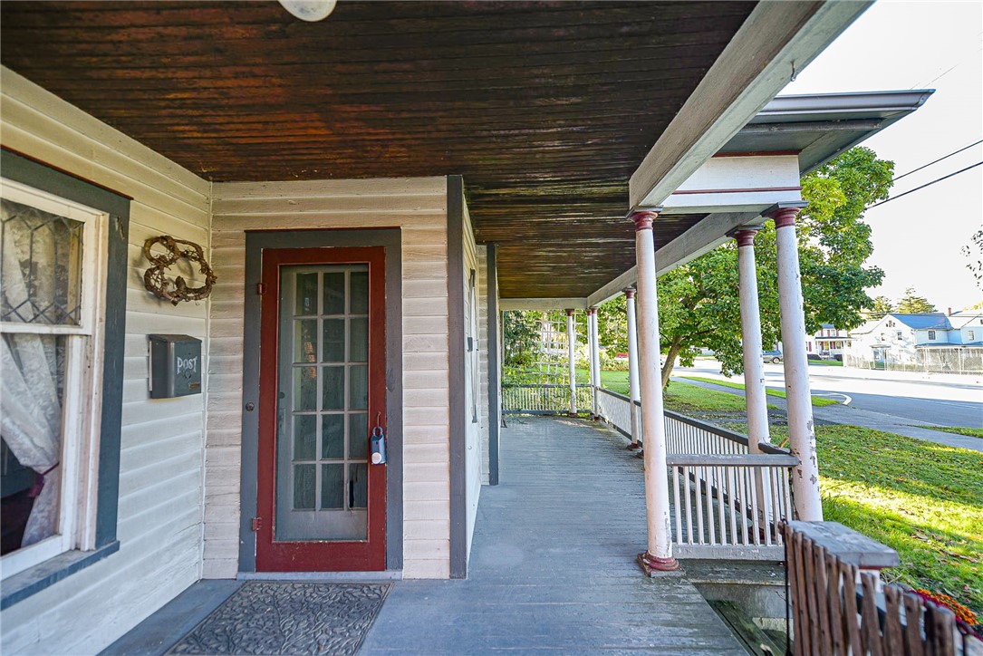 17 W Main Street, Manchester, New York image 4
