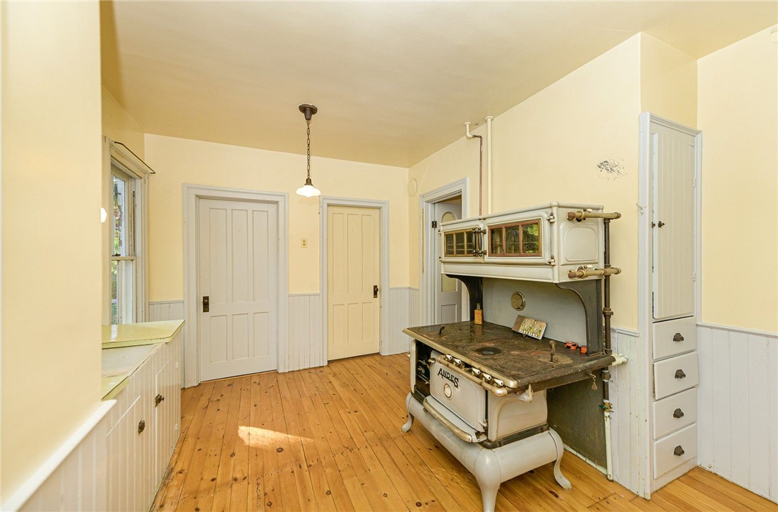 17 W Main Street, Manchester, New York image 8