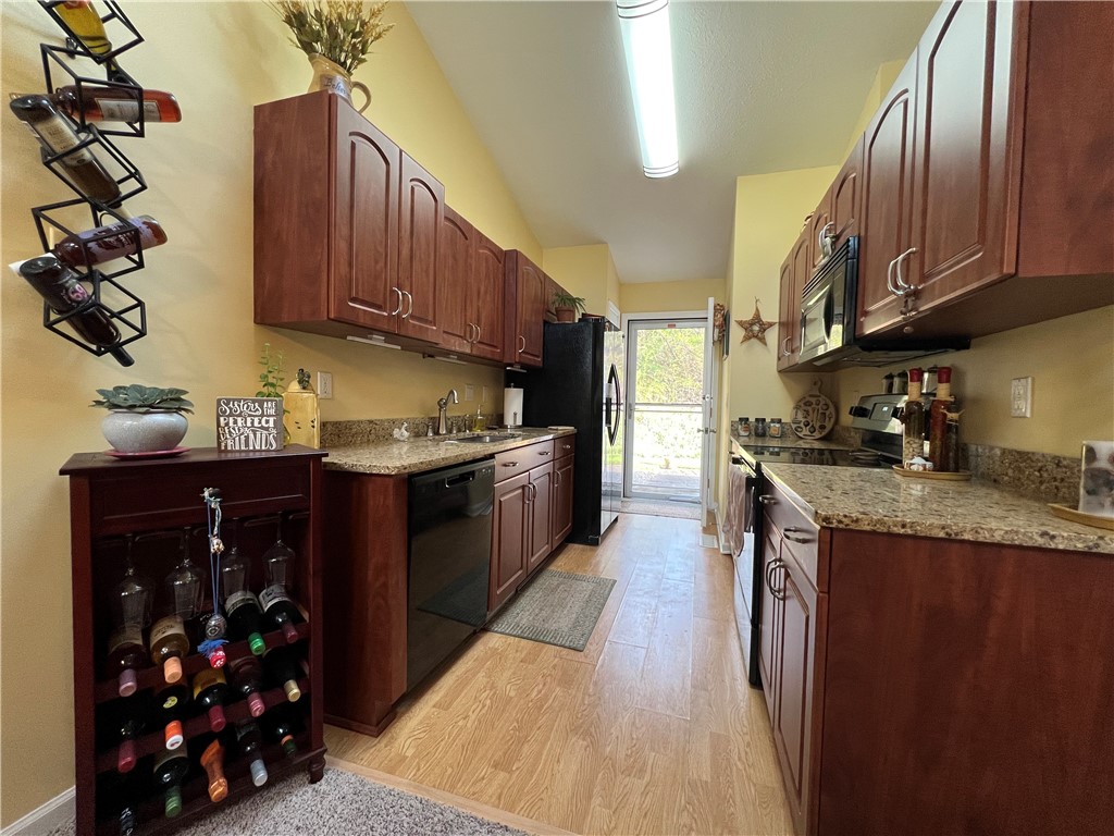 84 Amberwood Place, Greece, New York image 7
