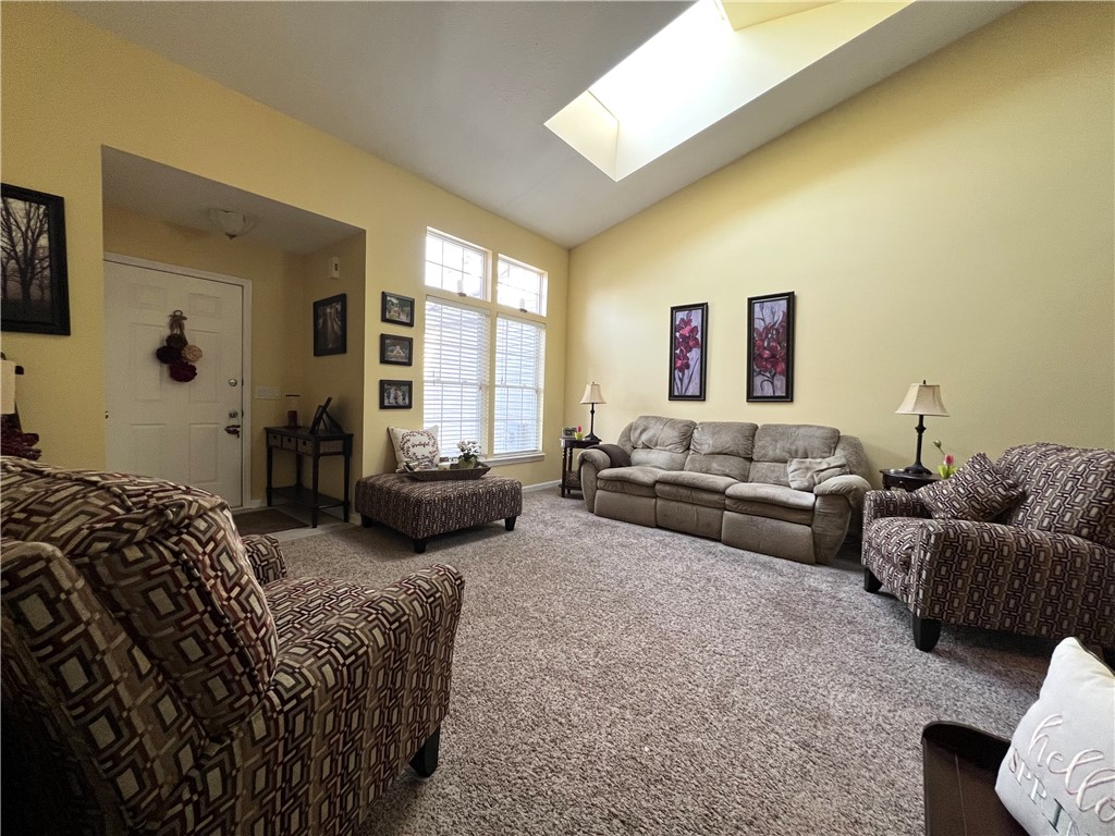 84 Amberwood Place, Greece, New York image 3