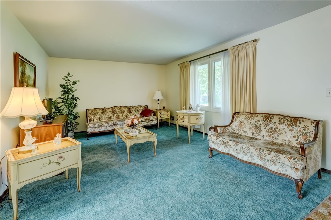 94 Bru Mar Drive, Gates, New York image 6