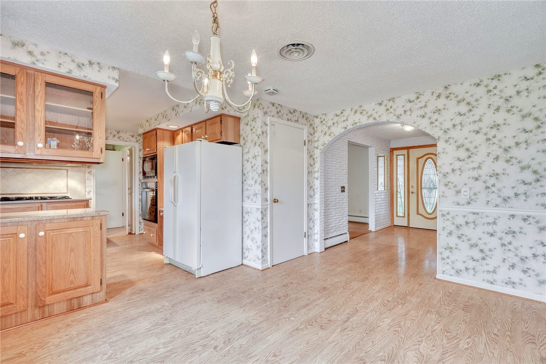 703 Shadowwood Ln, Webster, New York image 16