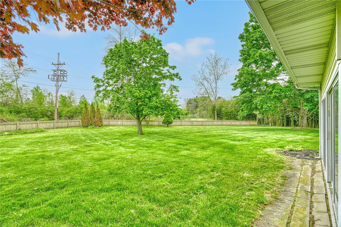 703 Shadowwood Ln, Webster, New York image 7