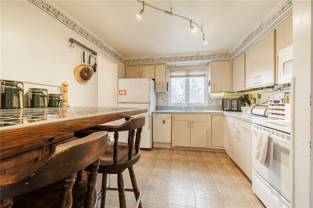 32 Black Walnut Drive