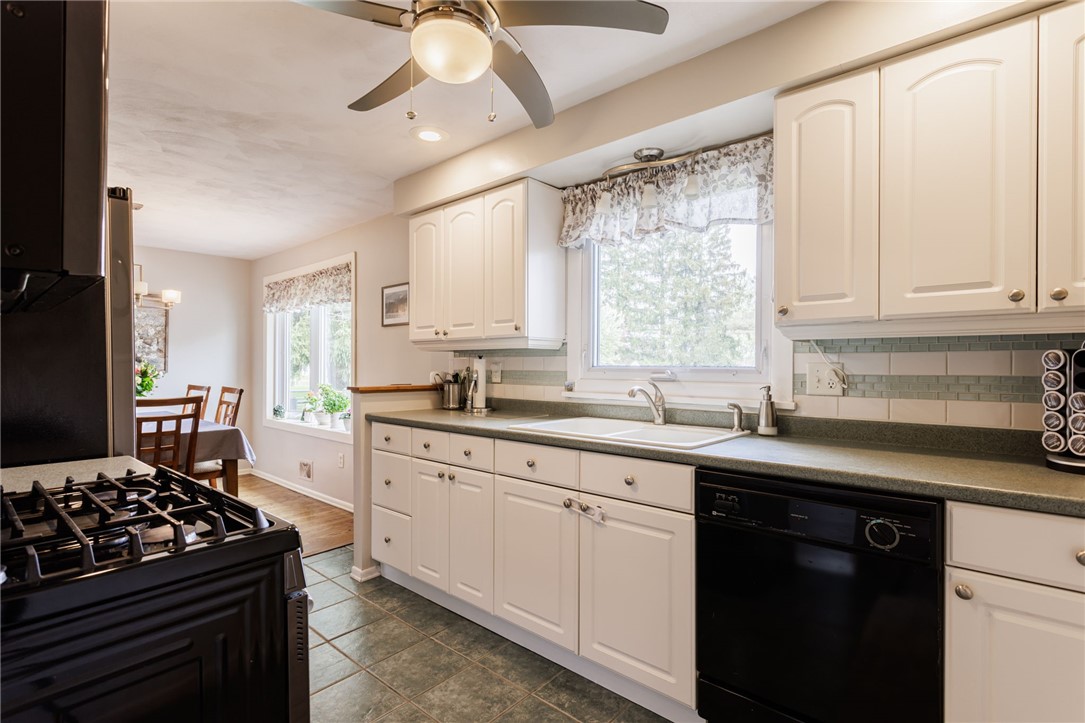 4408 Cream Ridge Road, Walworth, New York image 11
