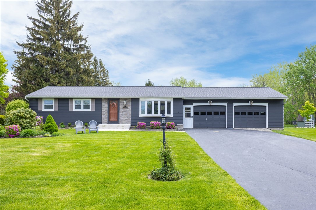 4408 Cream Ridge Road, Walworth, New York image 1