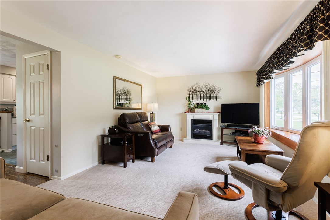4408 Cream Ridge Road, Walworth, New York image 5