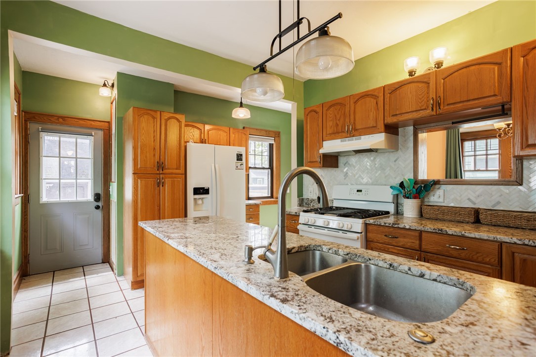 229 Ravenwood Avenue, Rochester, New York image 10