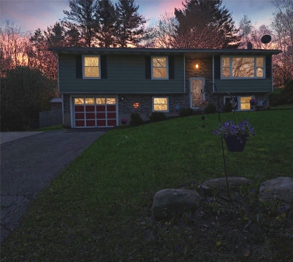 8 Briggs Drive