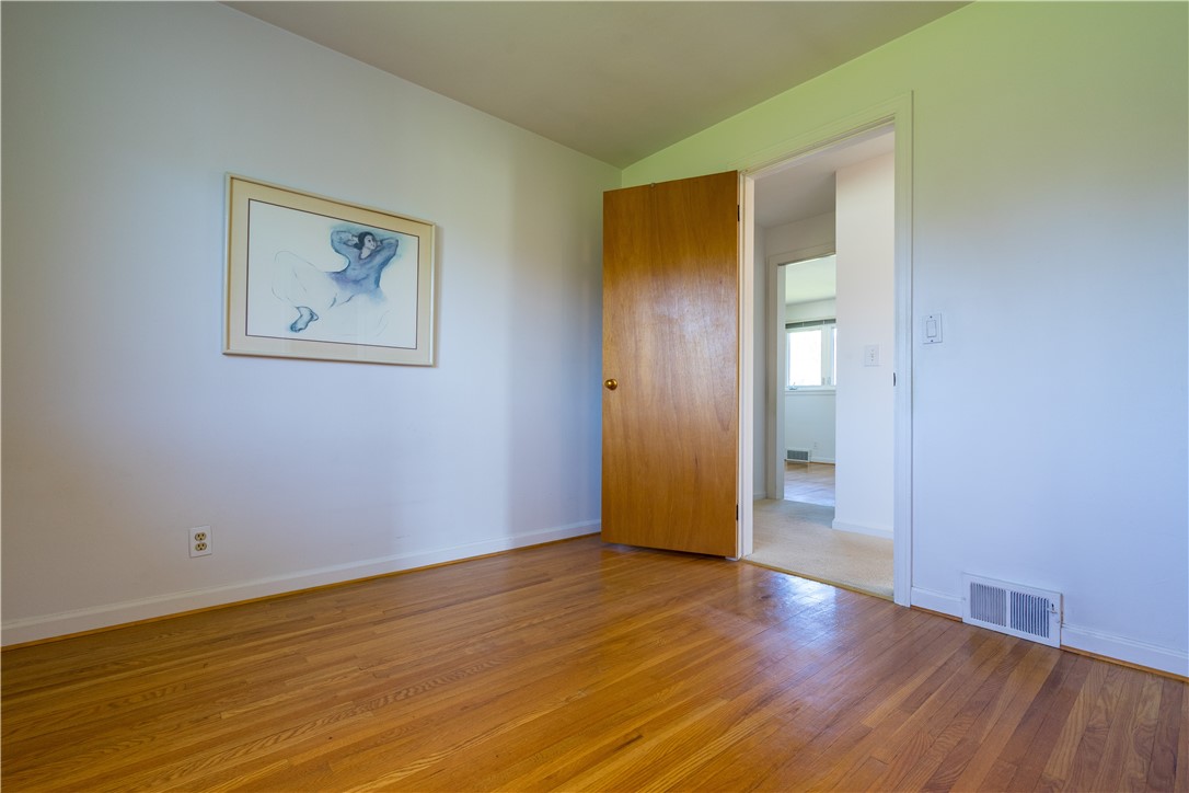 35 Cedar Lane Lane, Irondequoit, New York image 25