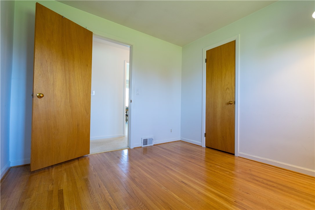 35 Cedar Lane Lane, Irondequoit, New York image 24