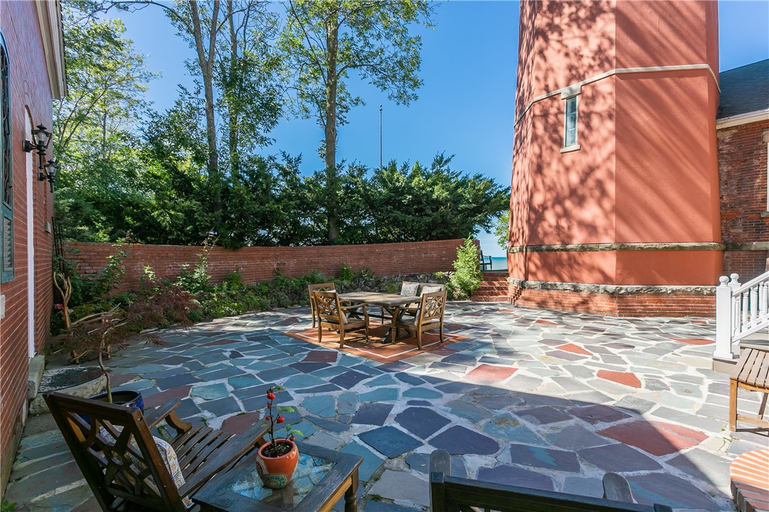 Search Properties 4 18 clearview avenue