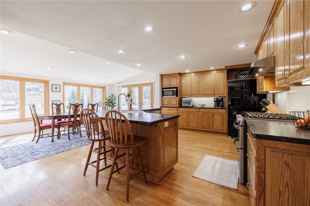 22 Sturbridge Lane, Pittsford, New York image 6