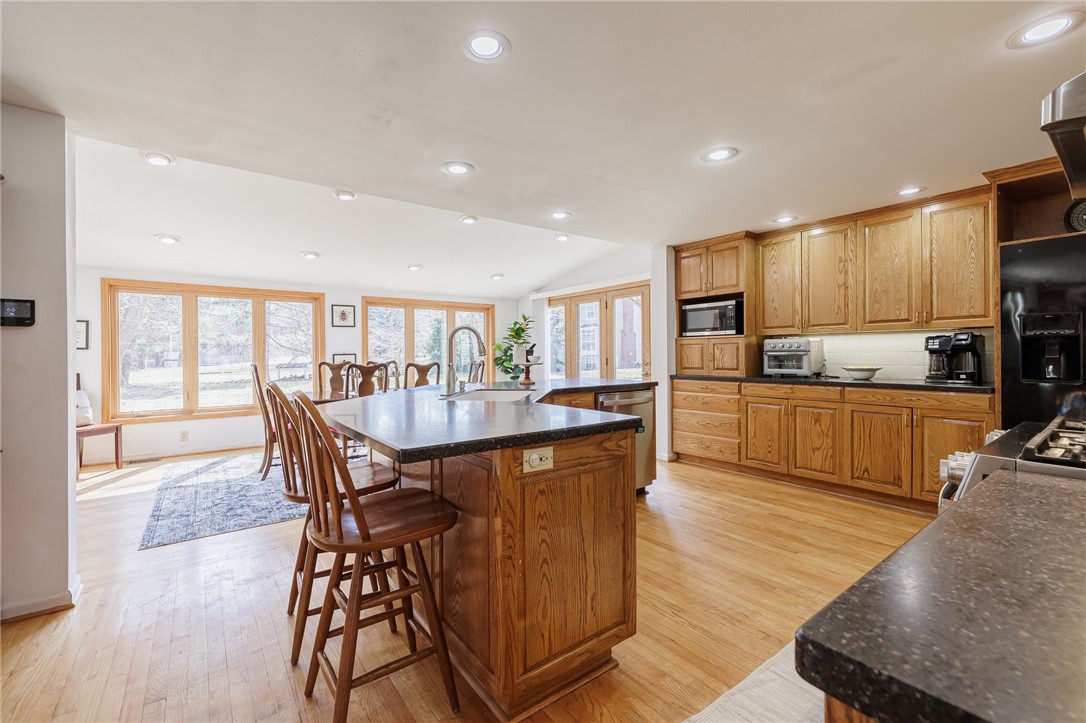 22 Sturbridge Lane, Pittsford, New York image 5