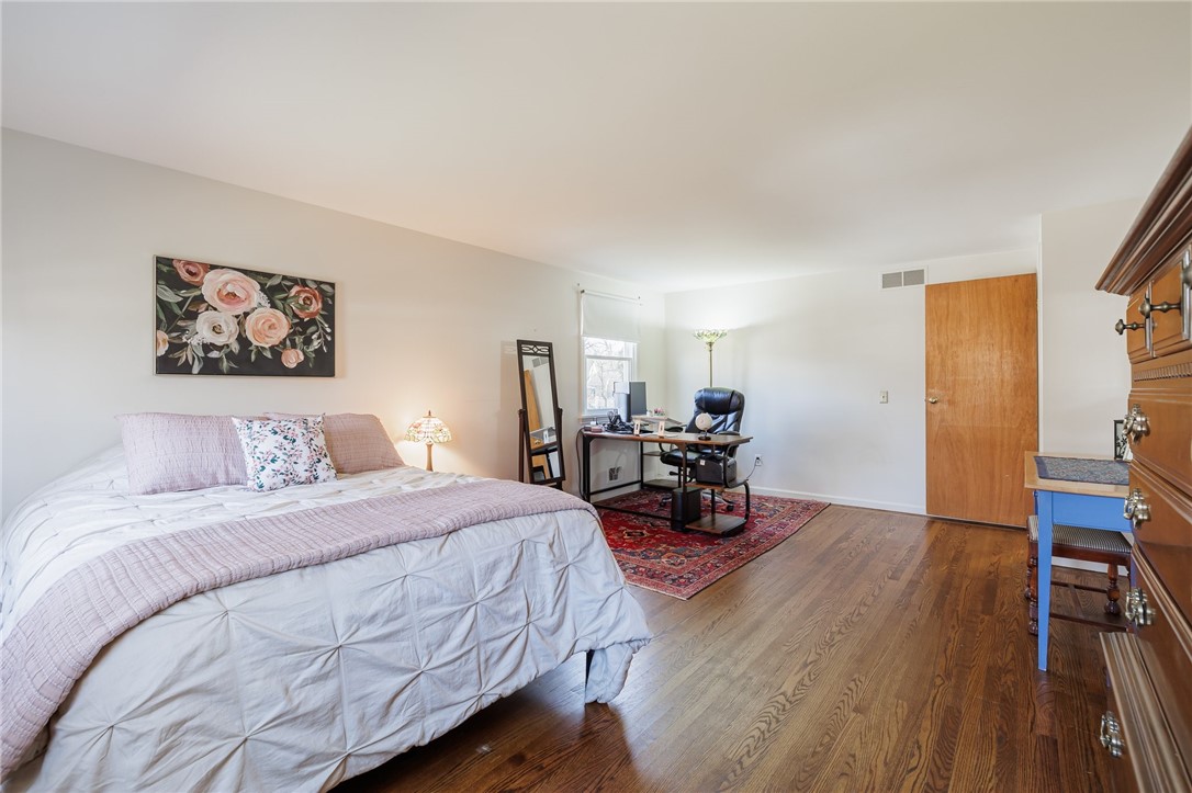 22 Sturbridge Lane, Pittsford, New York image 26