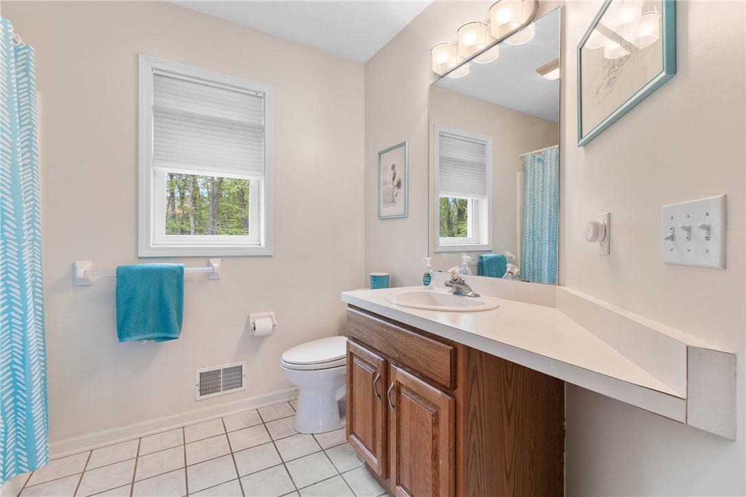 10 Woodrose Drive, Penfield, New York image 40