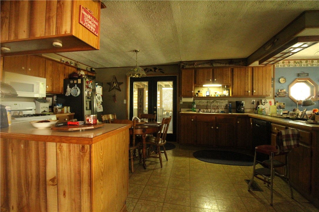 35 Big Oak Drive St, Campbell, New York image 5