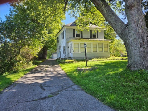 Homes For Sale - 1766 Maple Avenue<br/> Wayne County, Palmyra, NY 14522