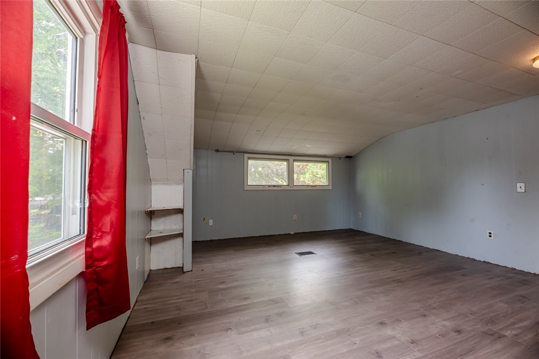 479 Hollywood Boulevard, Webster, New York image 35