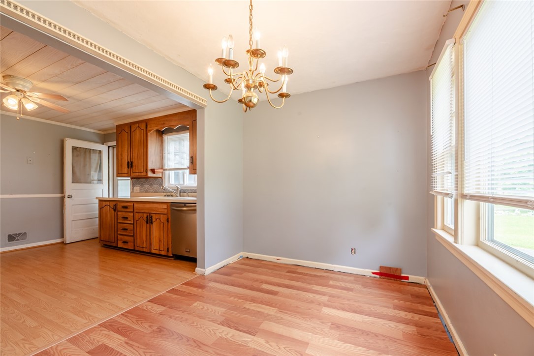 479 Hollywood Boulevard, Webster, New York image 12