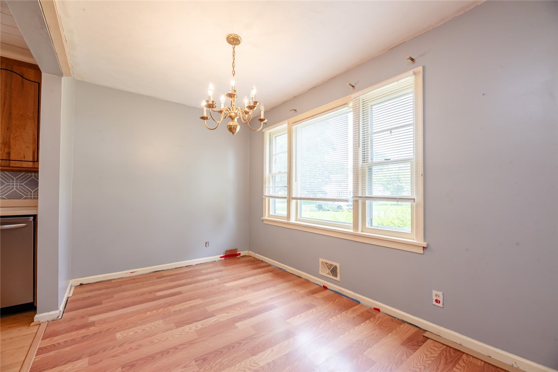 479 Hollywood Boulevard, Webster, New York image 10