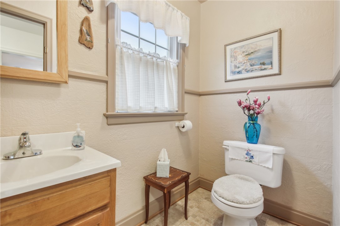 64 Hermitage Road, Irondequoit, New York image 15
