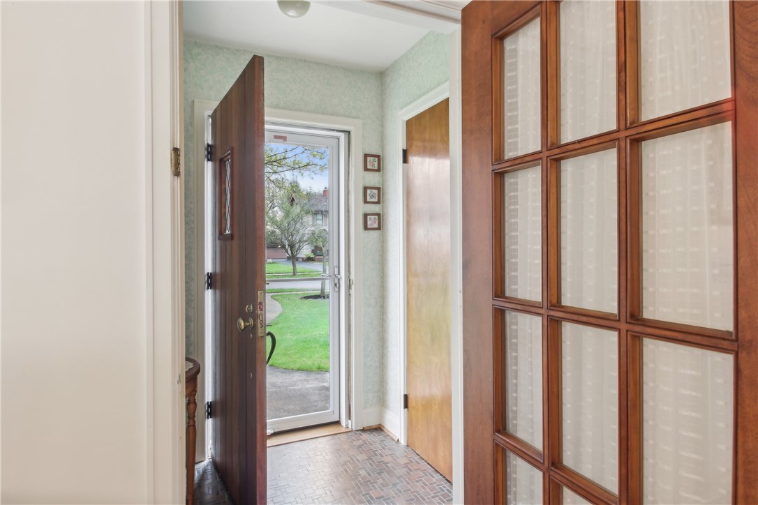 64 Hermitage Road, Irondequoit, New York image 4