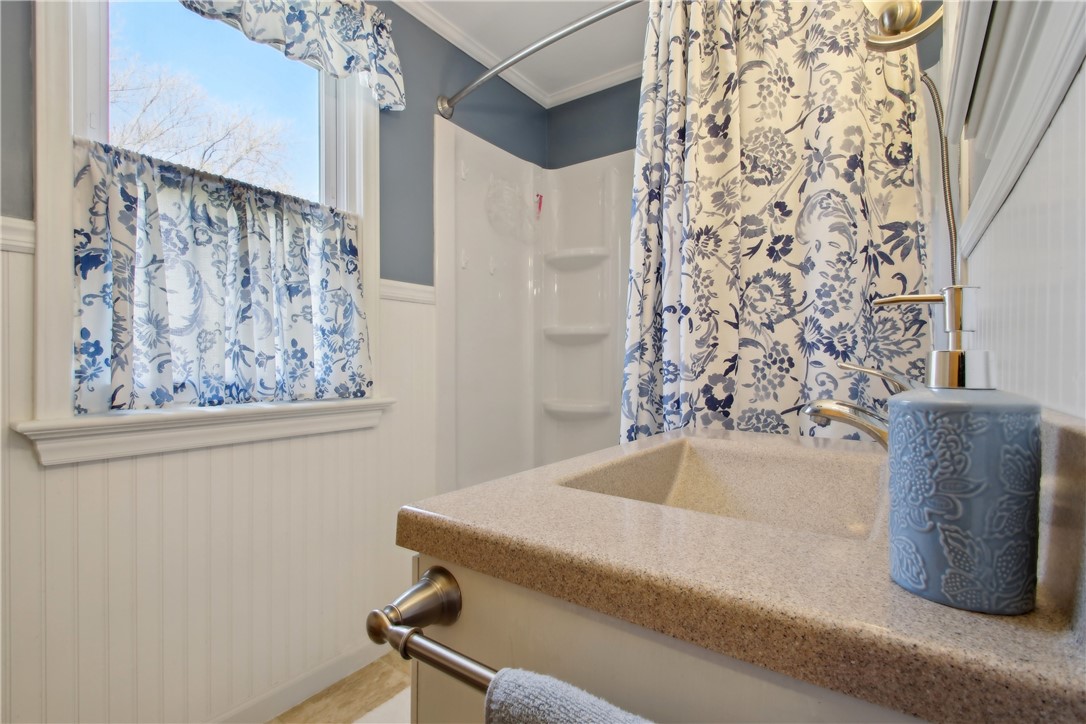 64 Hermitage Road, Irondequoit, New York image 22