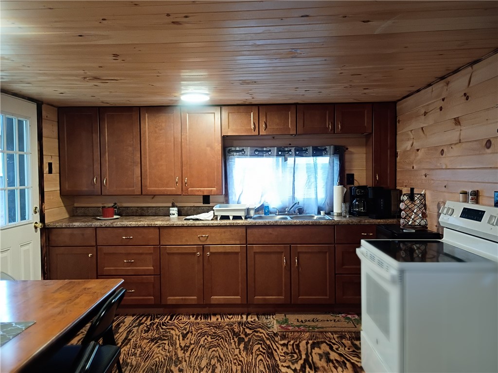 Homes For Sale 2 1521 river road