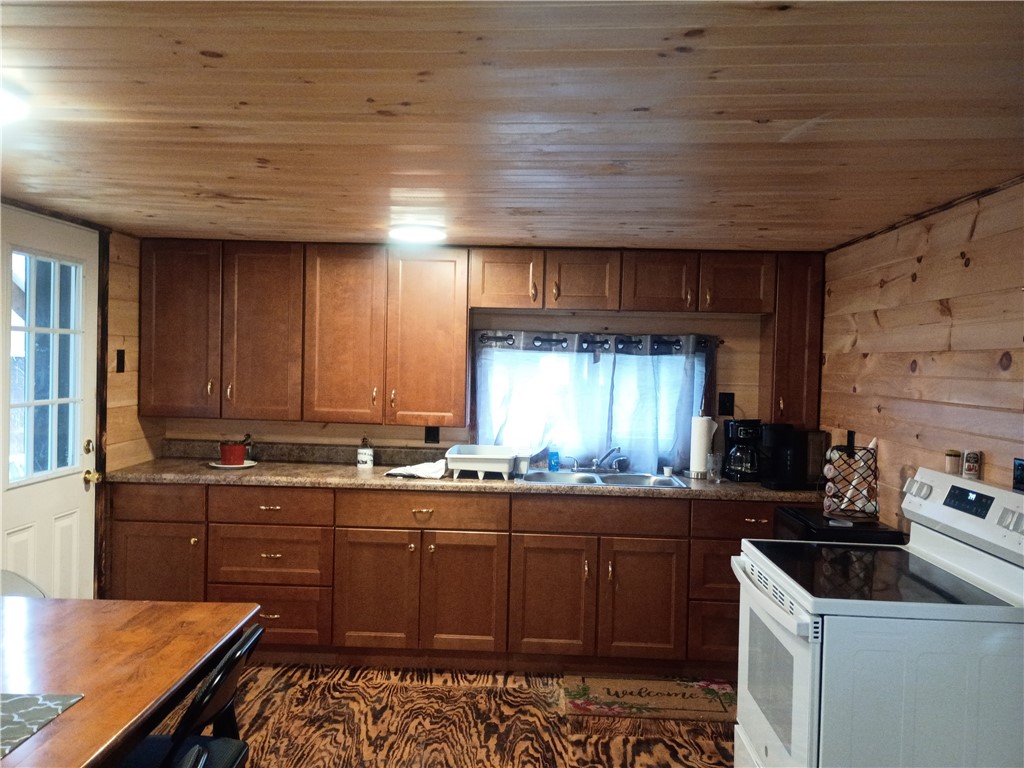 Homes For Sale 3 1521 river road