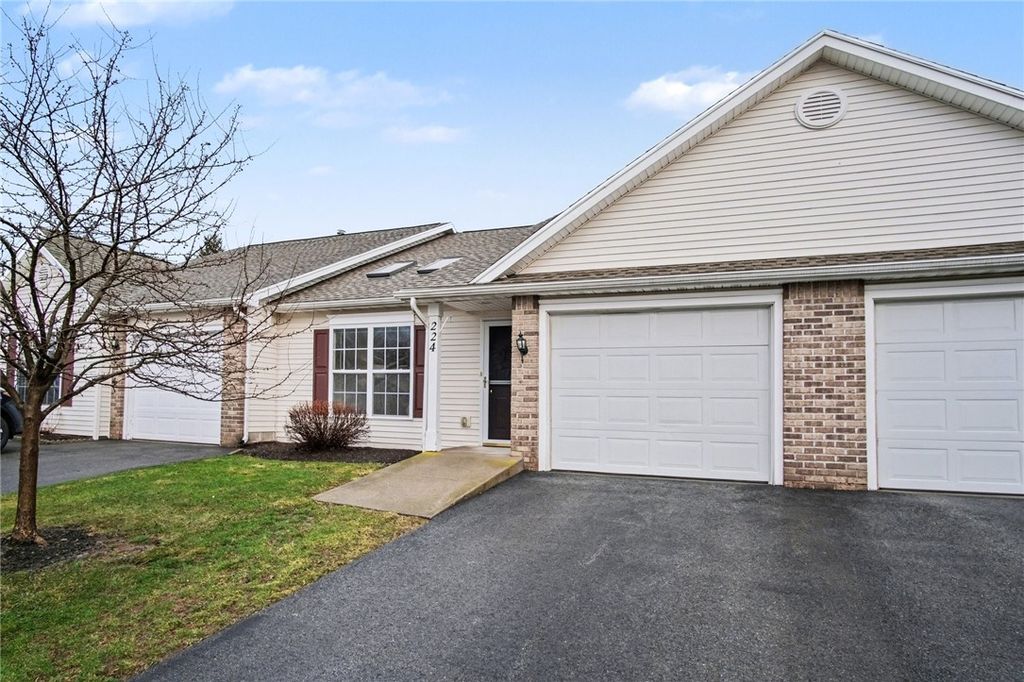 Photo of 224 Rayfield Cir Cir, Webster, NY 14580 (MLS # R1666387)