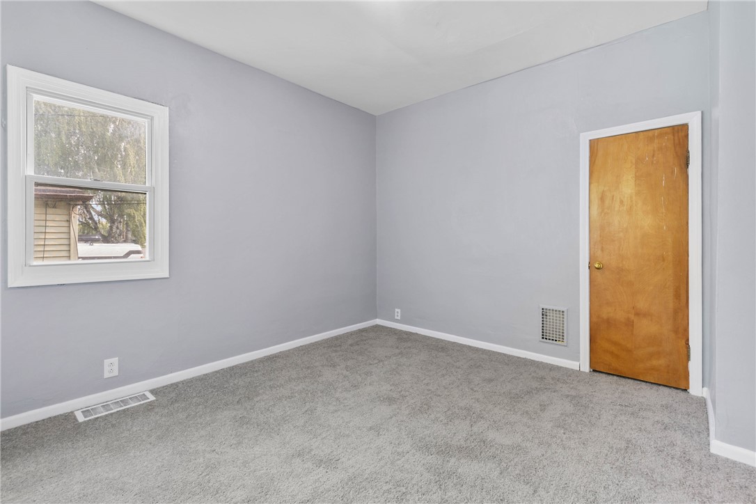 1875 N Goodman Street, Irondequoit, New York image 10
