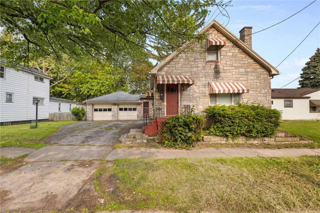 1875 N Goodman Street, Irondequoit, New York image 2