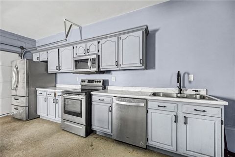 Tiny photo for 9 Lianne Drive, Greece, NY 14626 (MLS # R1660404)