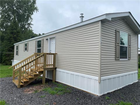 Mobile Home For Sale - 53 Northrup Lane<br/> Farmington, NY 14425