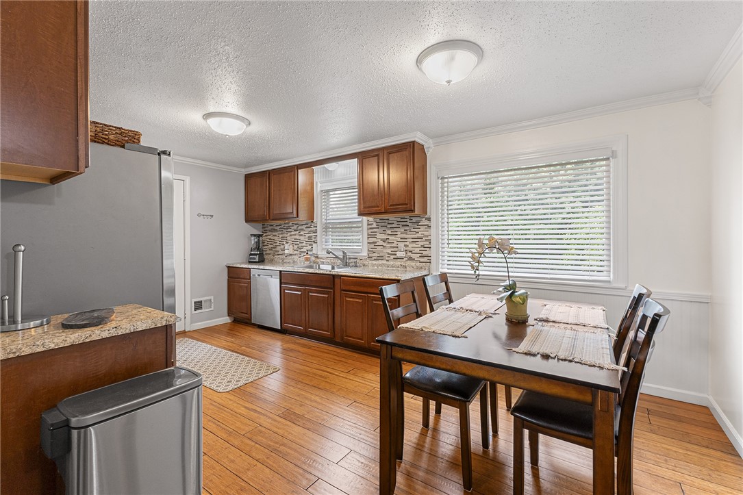 56 Camelot Drive, Henrietta, New York image 6