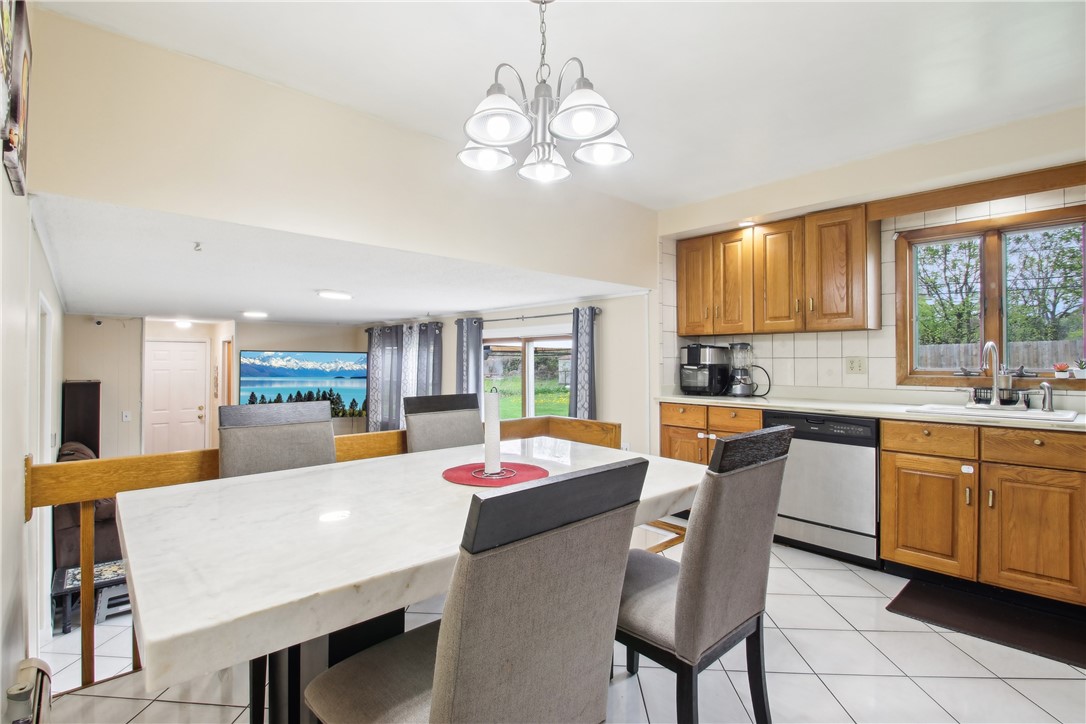 489 Bridgewood Drive, Greece, New York image 10