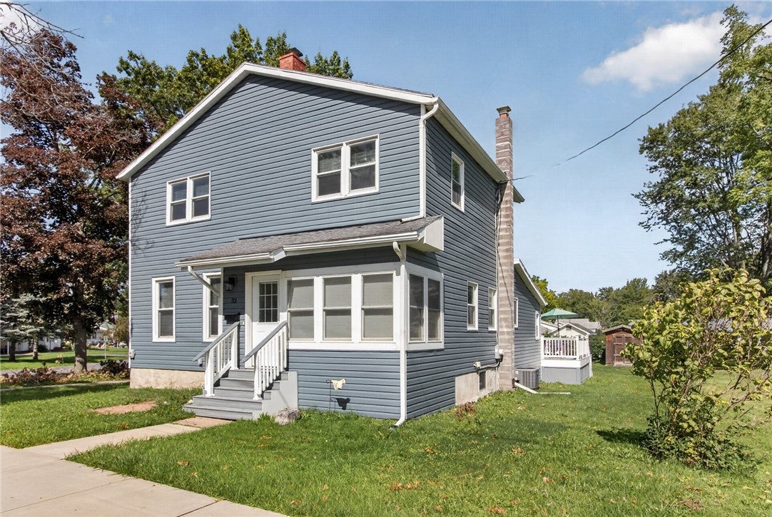 32 Daniels Street