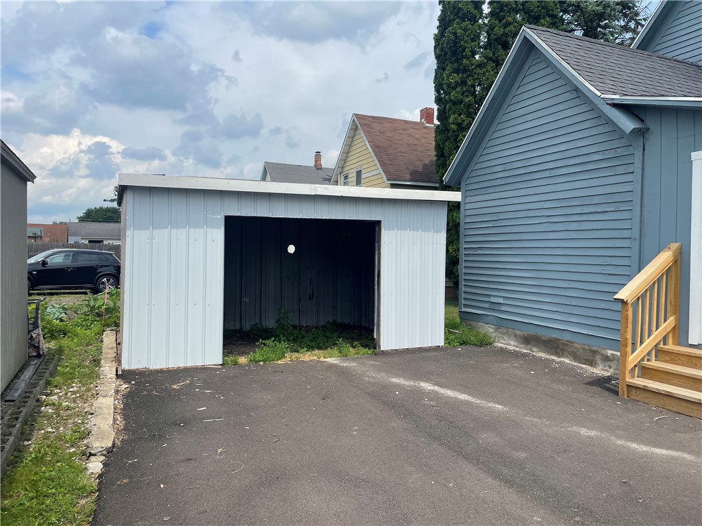 350 E High Street