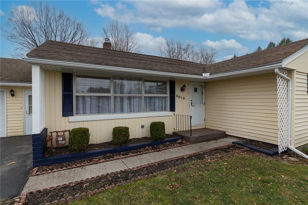 Photo of 6010 Clark Rd Road, Arcadia, NY 14513 (MLS # R1666817)