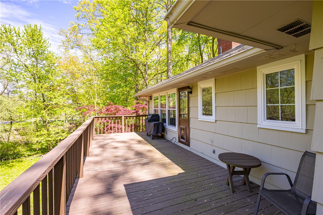 790 Oakridge Drive, Irondequoit, New York image 31
